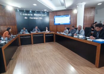 Três projetos de lei são aprovados durante a  Reunião do Legislativo desta sexta