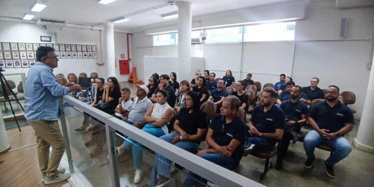 Valorização, boas práticas e trabalho em equipe é tema de reunião no Legislativo