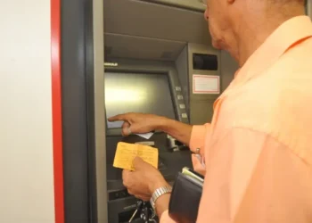 Feriado: bancos fecham nesta sexta e só reabrem na próxima terça-feira