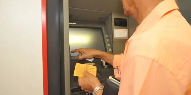 Feriado: bancos fecham nesta sexta e só reabrem na próxima terça-feira