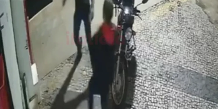 Motoboy morre esfaqueado por cliente em Belo Horizonte ao tentar defender irmão
