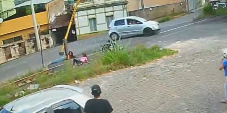 PM divulga detalhes sobre acidente entre scooter e carro e faz alerta aos pais