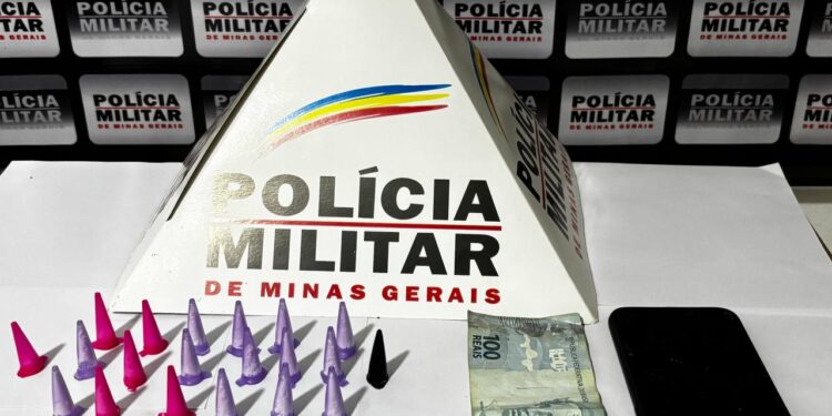 PM prende dois suspeitos por tráfico e porte de drogas durante ‘Festa do Produtor Rural’, em Camacho