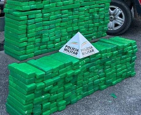 PM Rodoviária apreende 406 barras de maconha e veículo clonado na MG-050