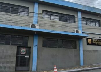 Polícia Federal cumpre mandado durante operação contra fraude no INSS em Divinópolis