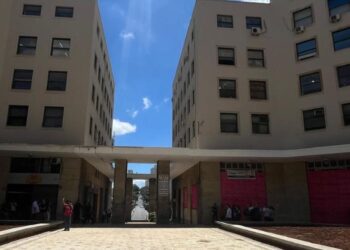 Praça no antigo prédio da Sulacap, no centro de BH, vai ganhar estátua de bronze de Fuad Noman