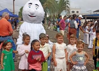Prefeitura e Rotary Club promovem ação integrada de saúde e cultura em Córrego Fundo