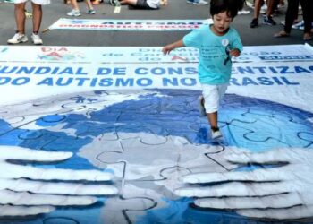 Detecção precoce do autismo ajuda na alfabetização e inclusão escolar