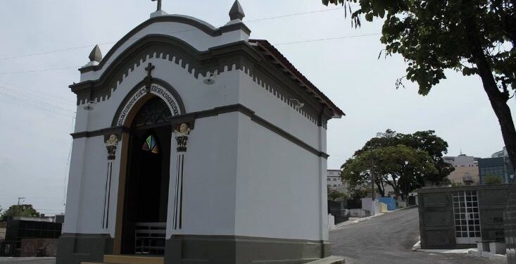 Crânio é furtado de cemitério em Itaúna