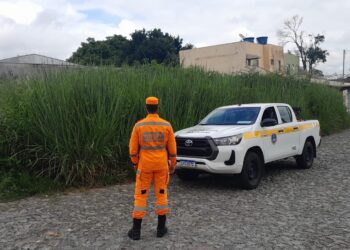 Operação Alerta Verde 2025: 10º BBM conclui 720 vistorias em campanha de prevenção a incêndios em lotes vagos