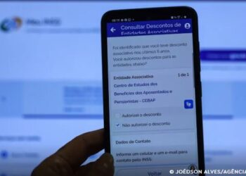 INSS começa a devolver a aposentados mensalidades associativas