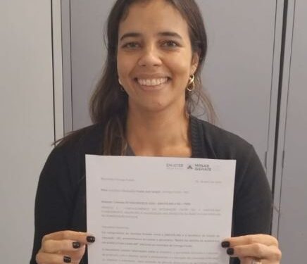 Emater e Departamento de Agricultura entregam mapa de produção à Escola Estadual de Córrego Fundo