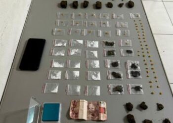 Dois são presos e menor apreendido por tráfico de drogas no Ouro Branco