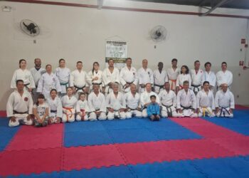 Dojo Kélcio sedia seminário de karatê com presença do Shihan João Carlos Godoi