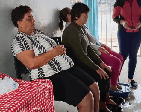 Cuidado Integrado em Córrego Fundo: Grupo Saúde em Foco promove atividade com exercícios, meditação e escalda-pés