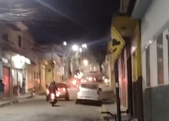 Perseguição policial acaba em prisão em Formiga, na noite desta terça-feira; veja as imagens