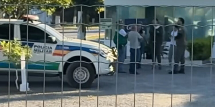 Governo de Minas descarta 450 toneladas de ovos para prevenir gripe aviária; operação foi realizada em empresa de Formiga