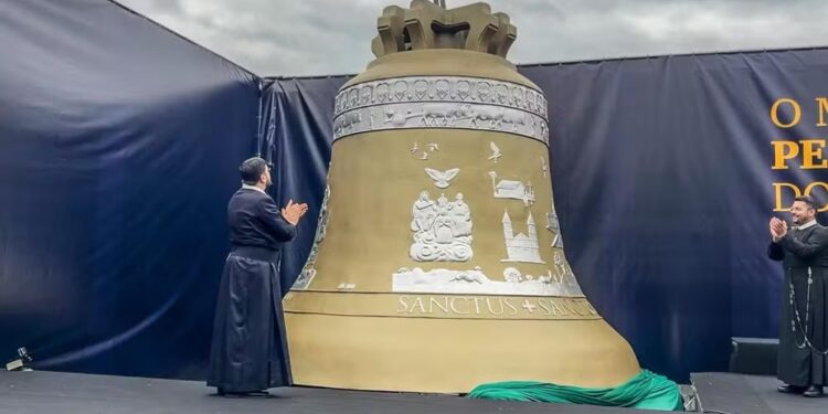 Maior sino do mundo em atividade, Vox Patris passa por Formiga nesta segunda-feira