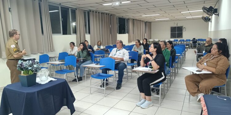 Polícia Militar realiza palestra educativa na Escola Losango