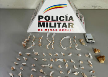 Polícia Militar apreende grande quantidade de crack em operação no bairro das Oliveiras, em Formiga