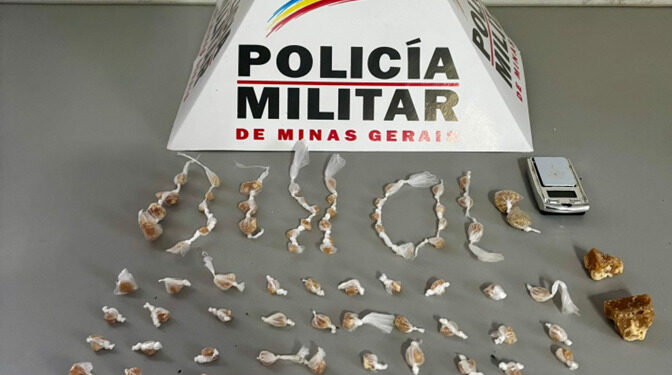 Polícia Militar apreende grande quantidade de crack em operação no bairro das Oliveiras, em Formiga