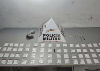 Três jovens são presos em Formiga por tráfico de drogas; entorpecentes, munições e veículos são apreendidos