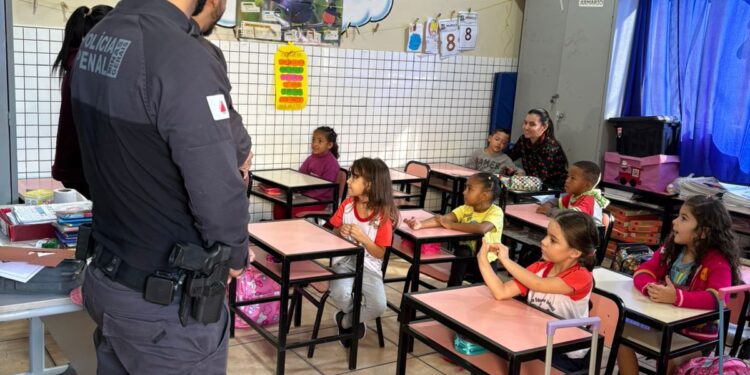 Polícia Penal promove ações de conscientização e prevenção à criminalidade em CEI Prof José Jerônimo