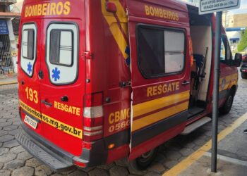 Adolescente fica ferido após queda de bicicleta na avenida Abílio Machado, em Formiga