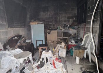 Incêndio em residência mobiliza Corpo de Bombeiros e brigadistas em Lagoa da Prata