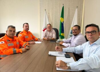 Corpo de Bombeiros se reúne com executivo de Lagoa da Prata para apresentar ações desenvolvidas no município
