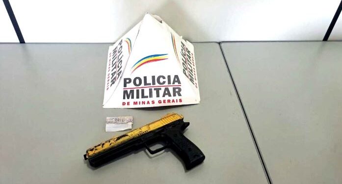 Em Nova Serrana, jovem assalta pedestre e exige R$ 15 via Pix