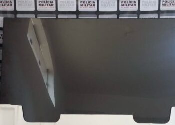 Homem denuncia o próprio filho por furto em Bambuí; televisão foi trocada por dívida de drogas