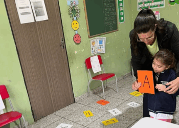 Córrego Fundo: alunos do CEMEI Sol Nascente aprendem a diferenciar letras e números