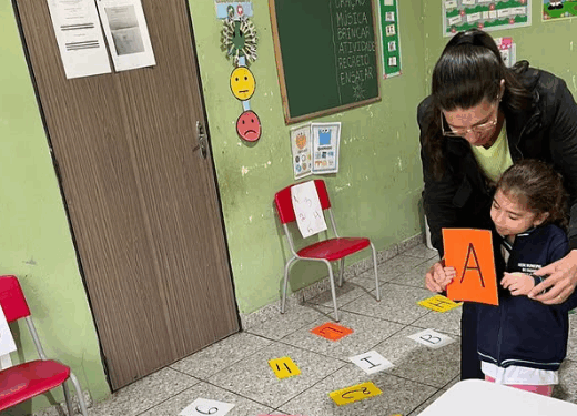 Córrego Fundo: alunos do CEMEI Sol Nascente aprendem a diferenciar letras e números