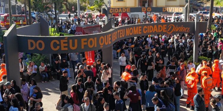Caminhada Todos Contra a Pedofilia bate recorde de público em Divinópolis
