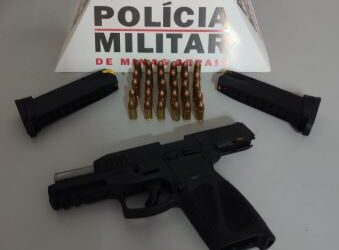 Homem é preso por violência doméstica no Novo Horizonte; arma de fogo é apreendida