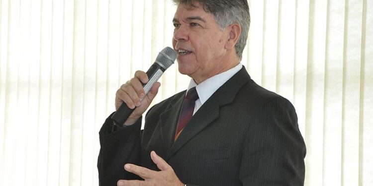 Formiguense Carlos Donizetti é eleito Juiz Efetivo do TRE-MG