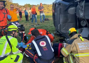 Acidente na BR-381 em Carmópolis de Minas deixa um morto e quatro feridos