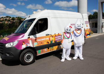 Prefeitura de Córrego Fundo leva Vacimóvel a pontos estratégicos da cidade