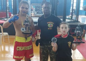 Atletas mirins da Gelo Team Chakuriki se destacam em campeonato de kickboxing em Morada Nova