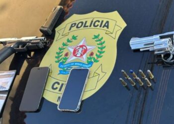 Trio é preso após perseguição e troca de tiros com a polícia em Itaúna