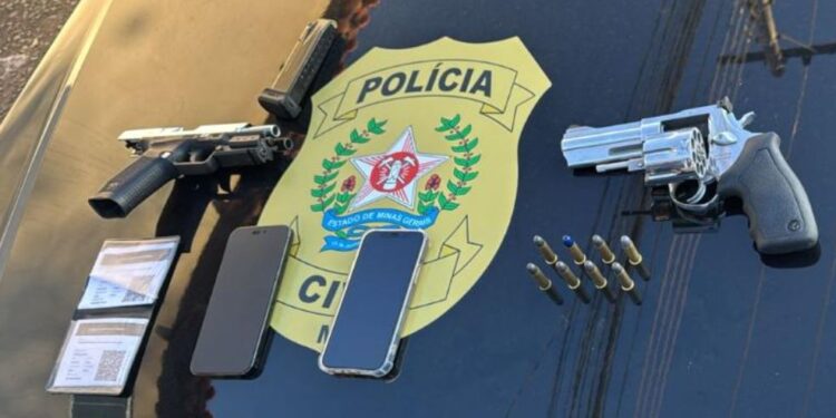 Trio é preso após perseguição e troca de tiros com a polícia em Itaúna