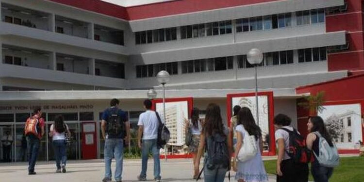 Prazo para pagar taxa de inscrição no Enem termina nesta quarta-feira