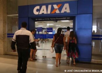 Caixa libera abono salarial para nascidos em julho e agosto
