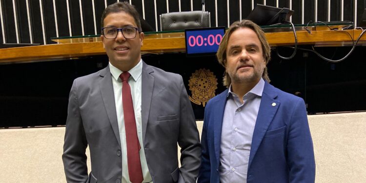 Deputado Eros Biondini recebe Título de Cidadania Honorária em Formiga