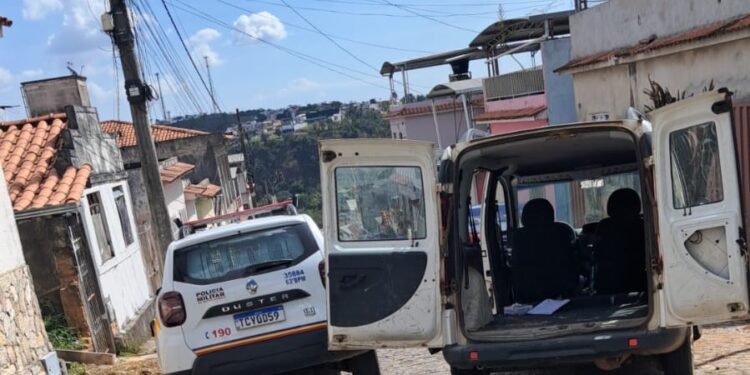 Homem de 51 anos é encontrado morto em residência no bairro Rosário, em Formiga