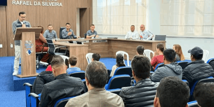 Córrego Fundo sedia 2º Encontro de Gestores Esportivos do Circuito Grutas e Mar de Minas