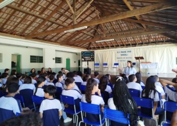 Escola de Córrego Fundo promove culminância do projeto ‘Liberte a Poesia’ com participação da escritora Ana Dulce Pamplona