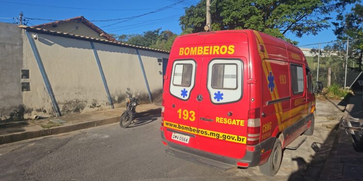 Gestante fica ferida após queda de moto no bairro Nova Conquista, em Formiga