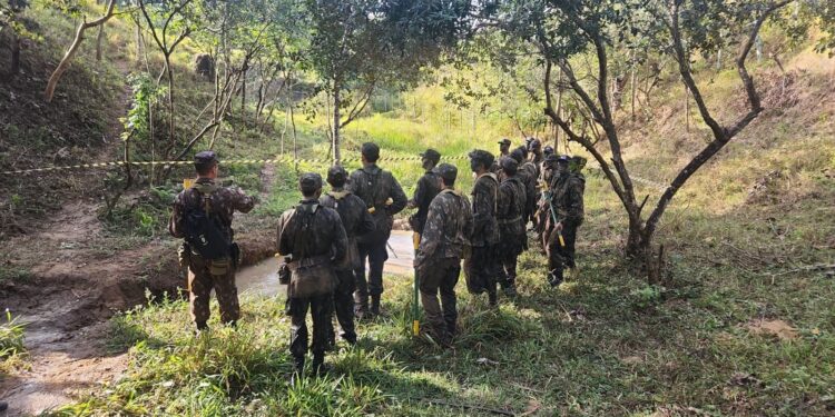 Corpo de Bombeiros de Formiga presta apoio em atividade de campo do Tiro de Guerra 04-030